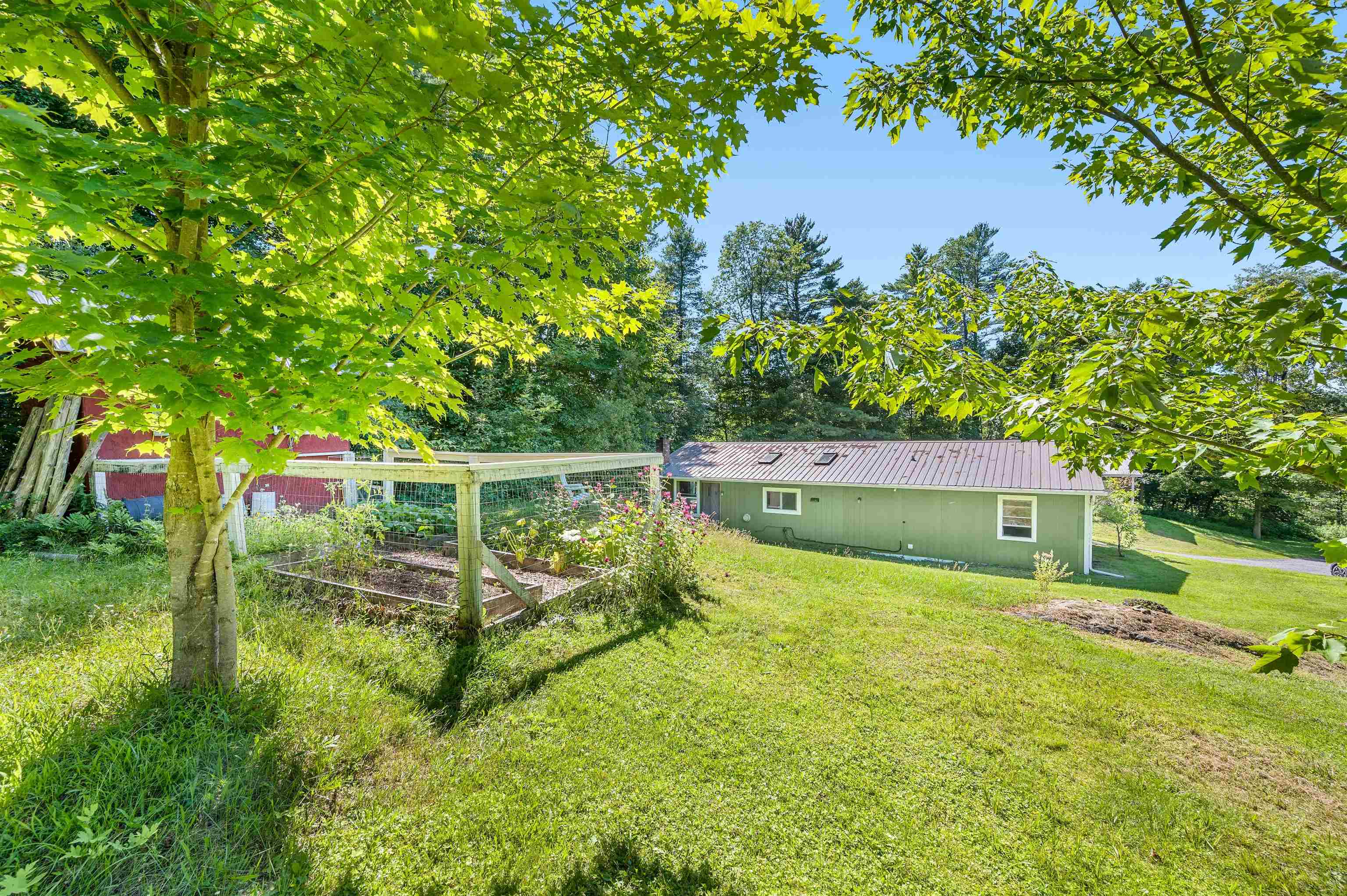 Hyde Park, Vermont 05655, United States, 3 Bedrooms Bedrooms, ,2 BathroomsBathrooms,Residential,Pending,187199