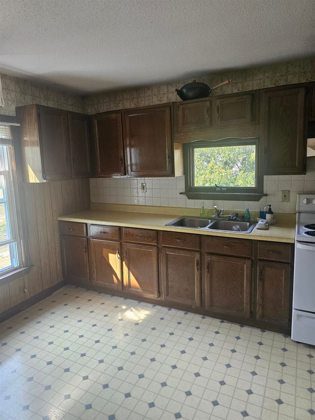 Photo of 19 East Concord Street #B, Dover, NH 03820 (MLS # 5057195)
