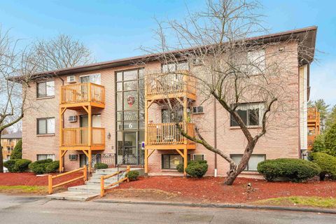 Photo of 6 Lancelot Court #2, Salem, NH 03079 (MLS # 5071073)