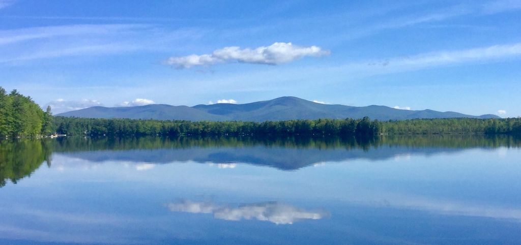 Photo of 19 Governor Wentworth Highway, Tuftonboro, NH 03853 (MLS # 5074313)