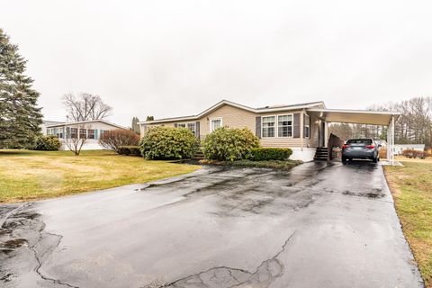 17 Constitution Way Dover NH 03820