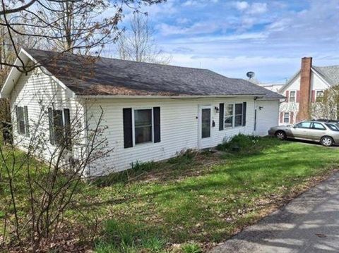 29 Cross Street Newport City VT 05855