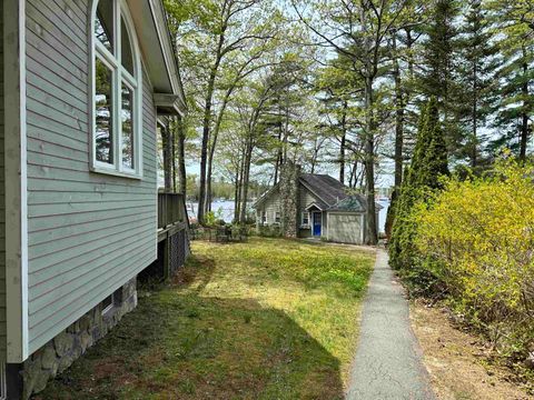 19 Smith Cove Road Gilford NH 03249