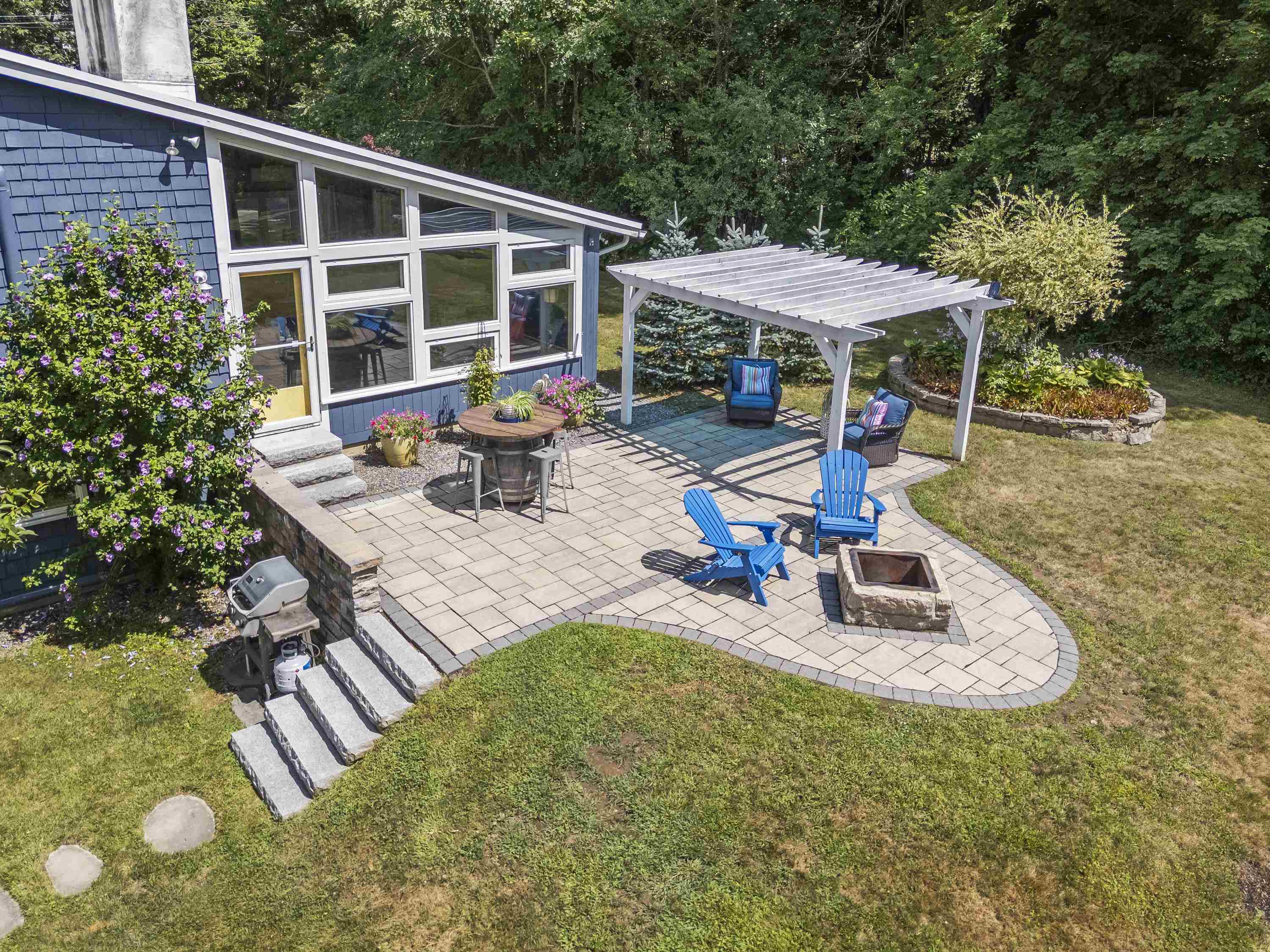 30 Cataract Avenue
