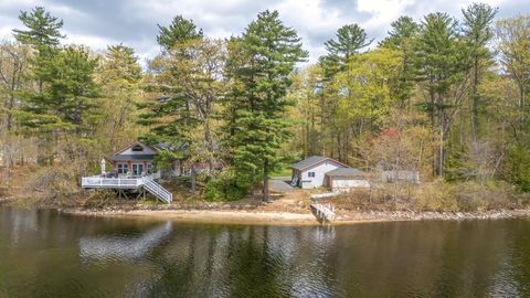 Photo of 21 Hinds Lane, Pelham, NH 03076 (MLS # 5087915)