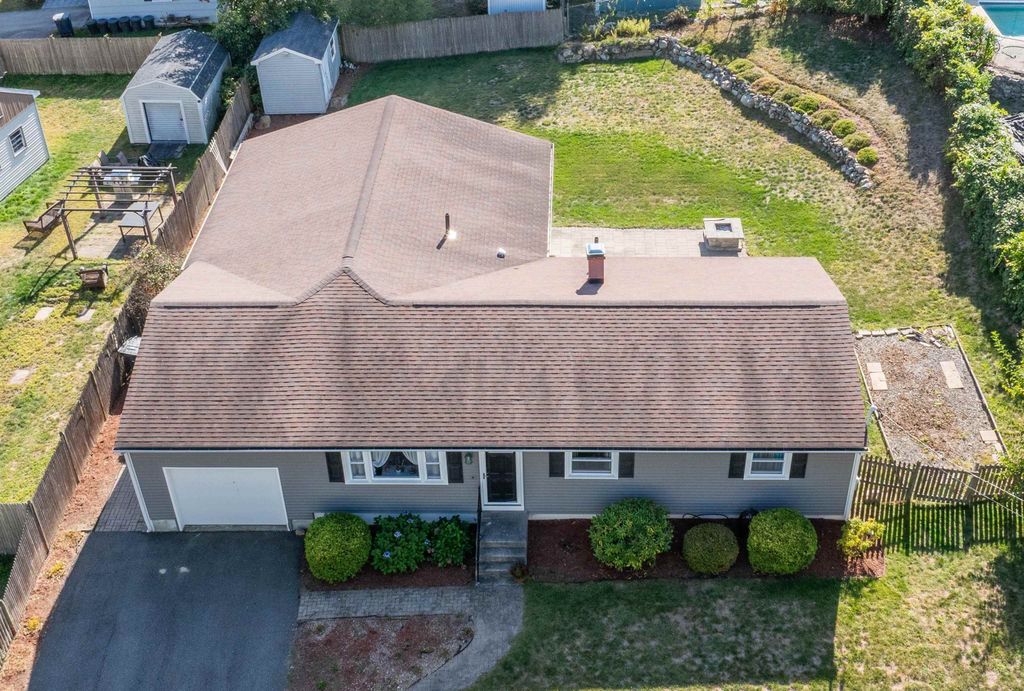 Photo of 28 Nottingham Drive, Nashua, NH 03062 (MLS # 5062817)