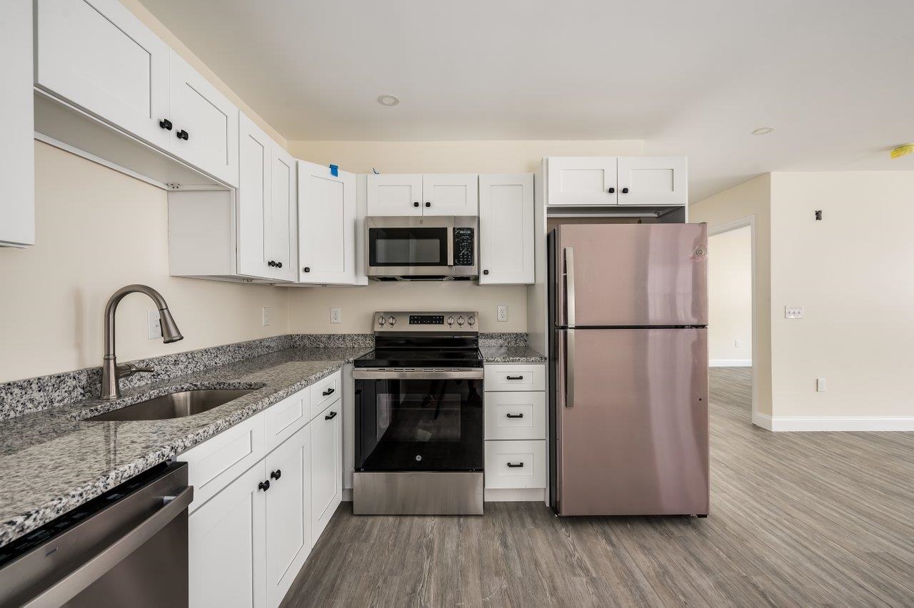 725 Central Avenue 203