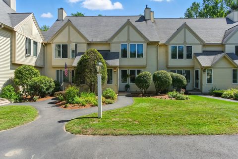 Photo of 60 Dorchester Way #U-125, Nashua, NH 03064 (MLS # 5059195)