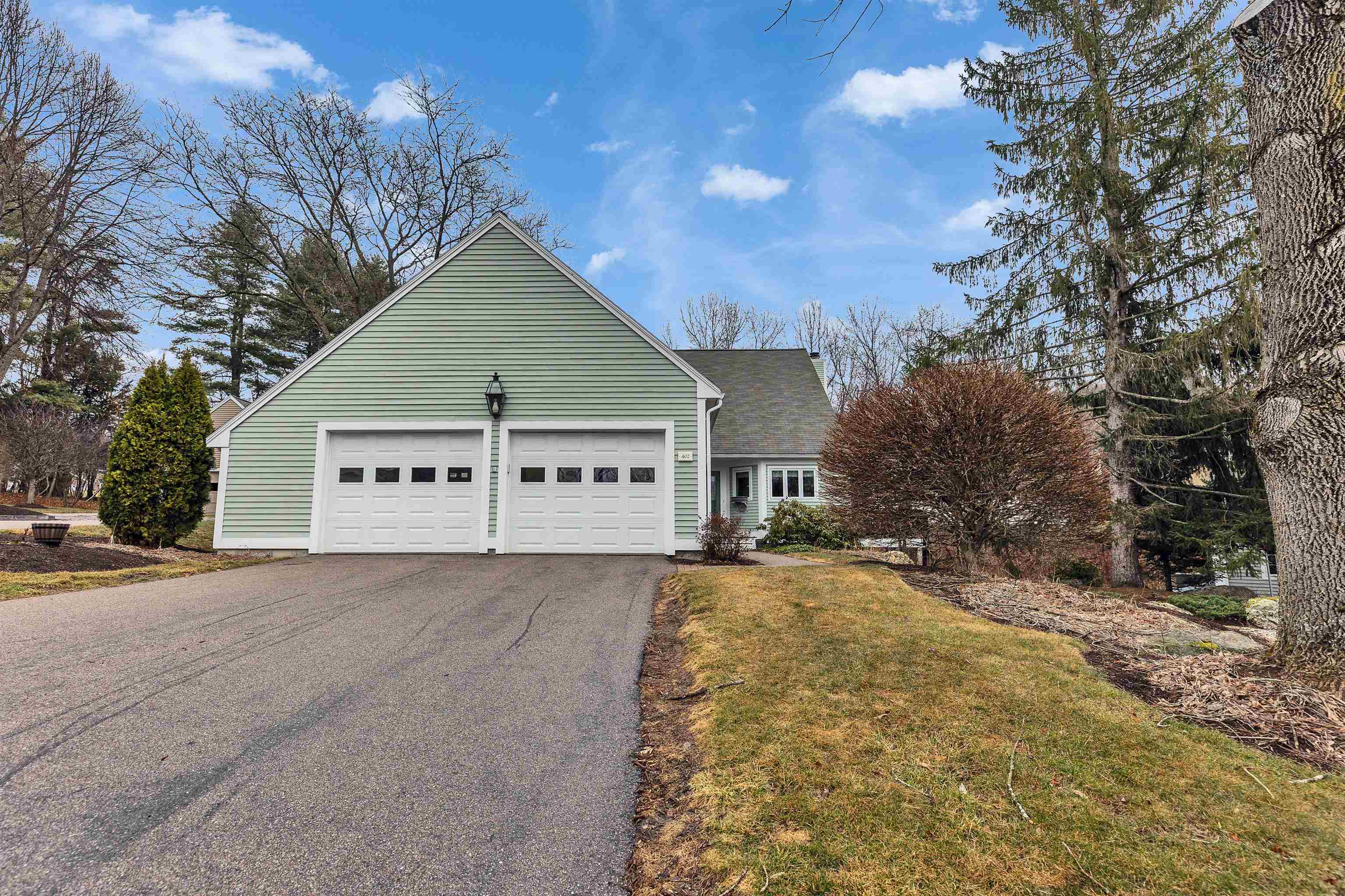 402 Straw Hill Road 402