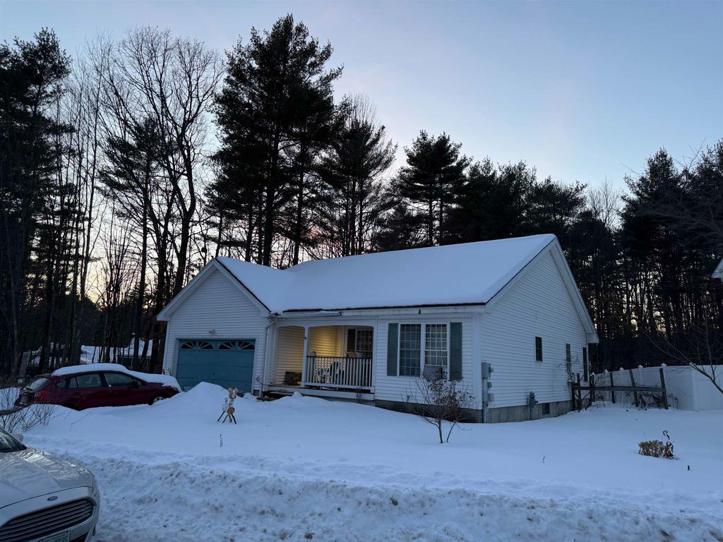 Photo of 21 Dominique Drive, Concord, NH 03301 (MLS # 5075893)