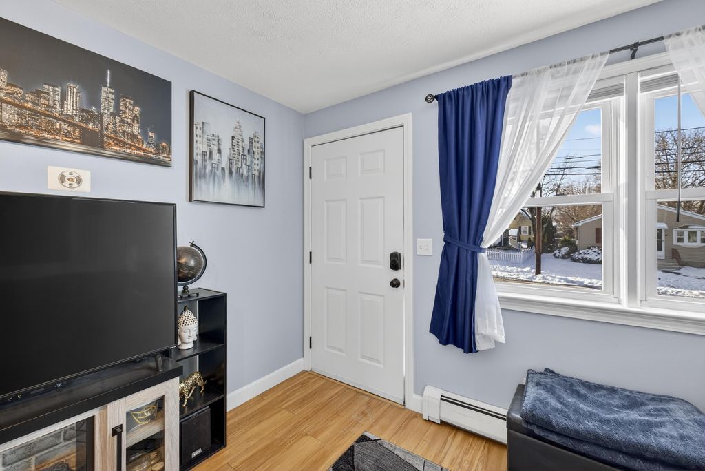 Photo of 65 Taylor Street, Manchester, NH 03103 (MLS # 5071896)