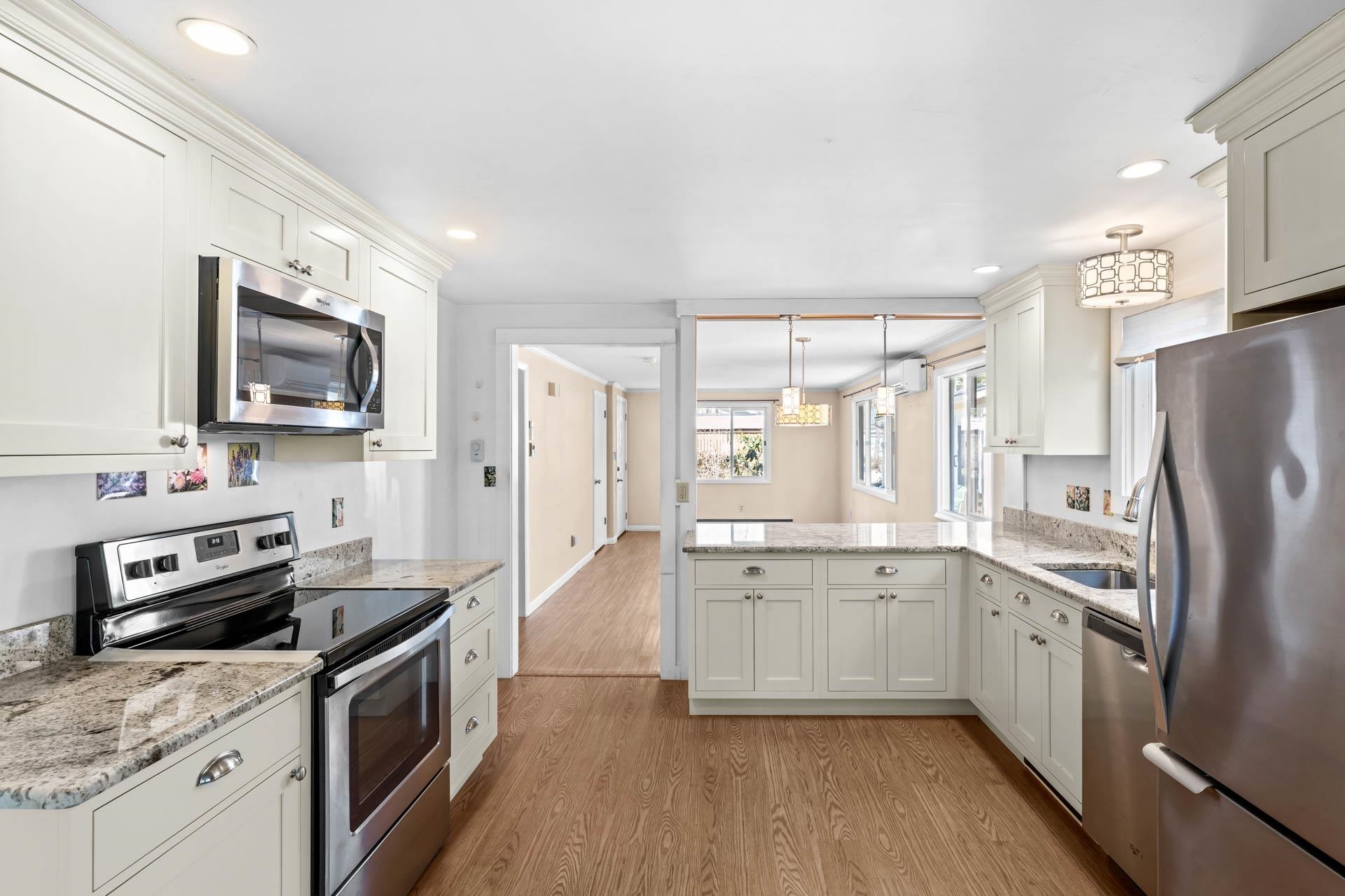 16 Piscataqua Road 16