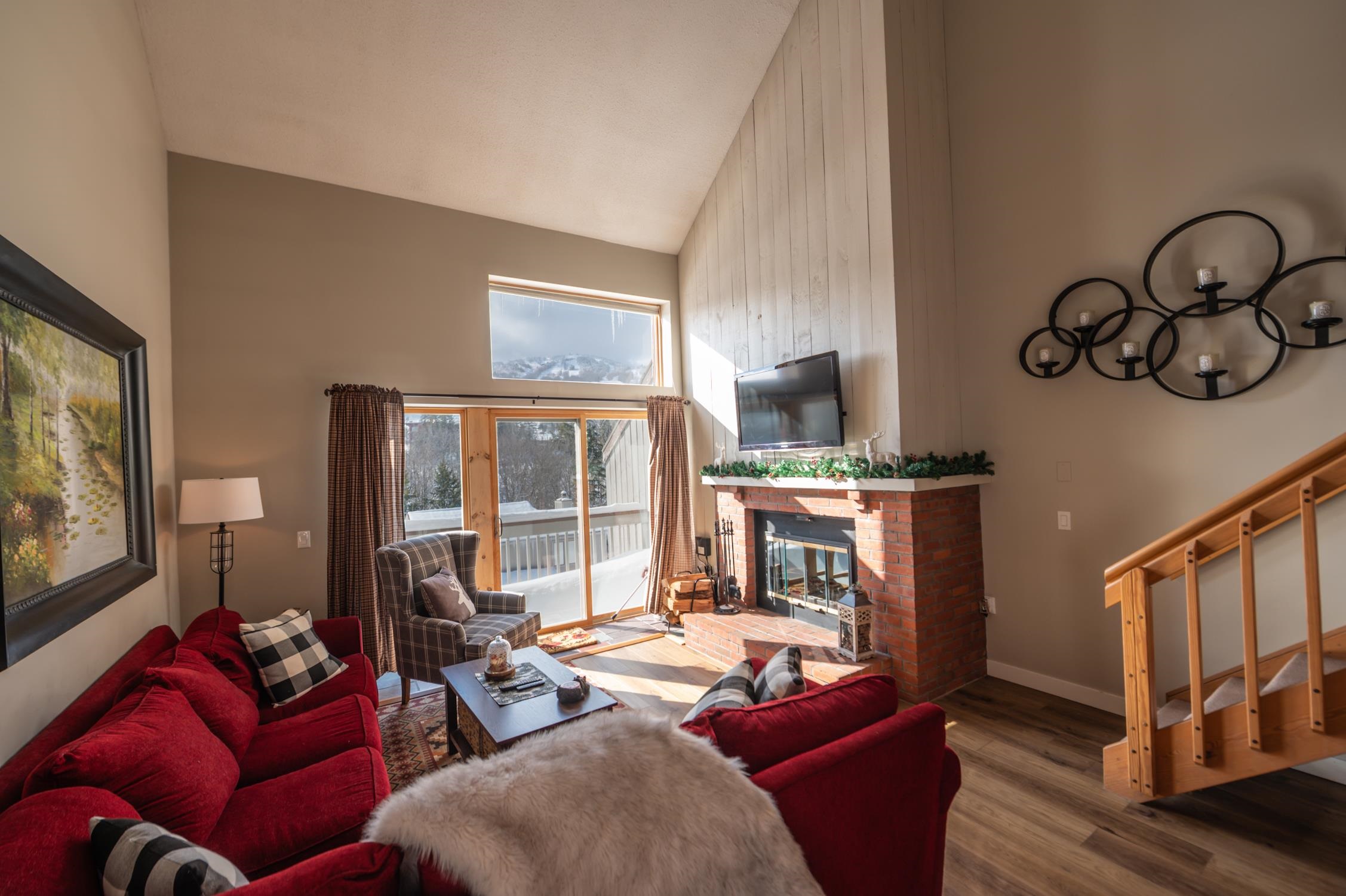 17I Snow Tree Lane Ledges I