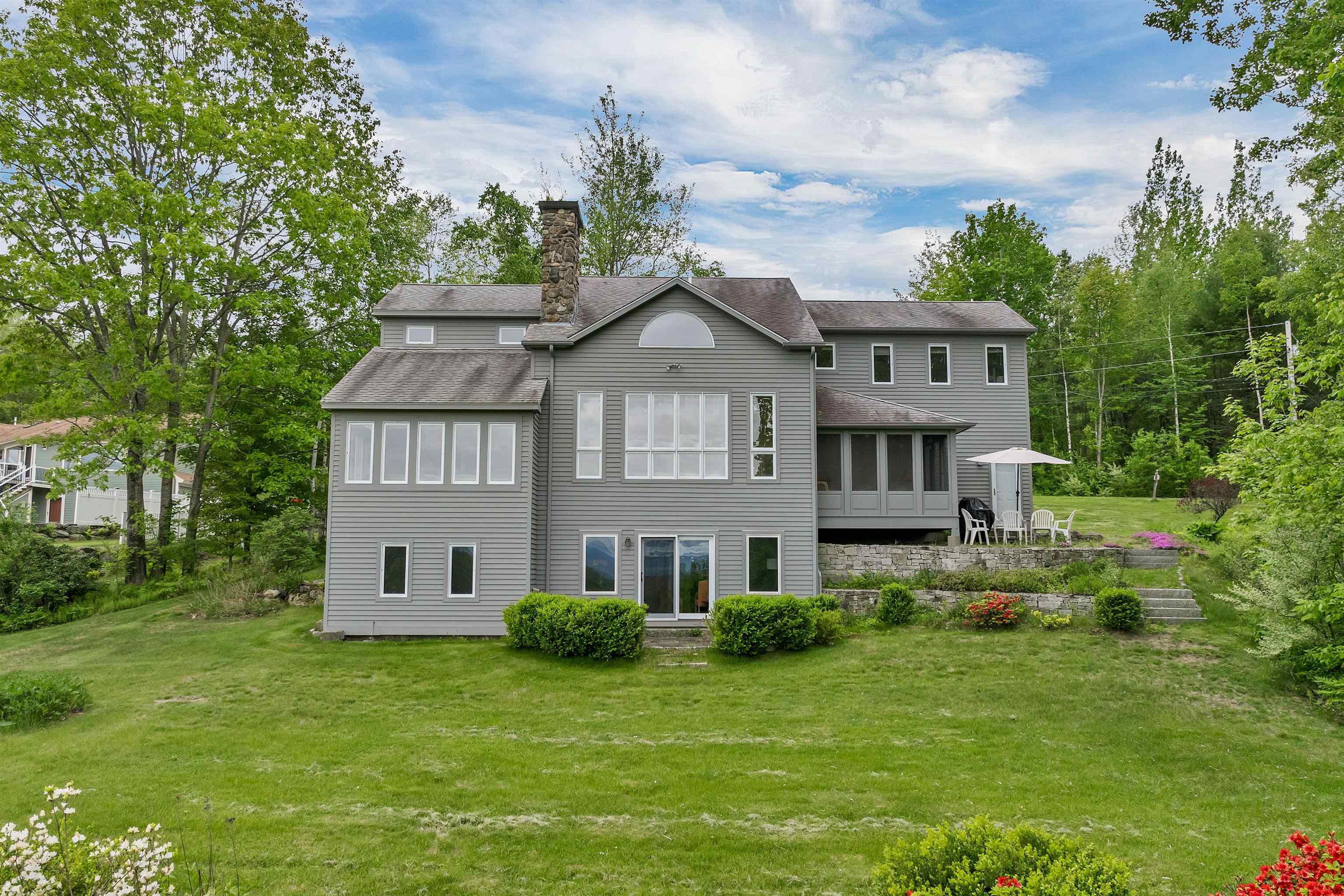 10 Lake View Drive