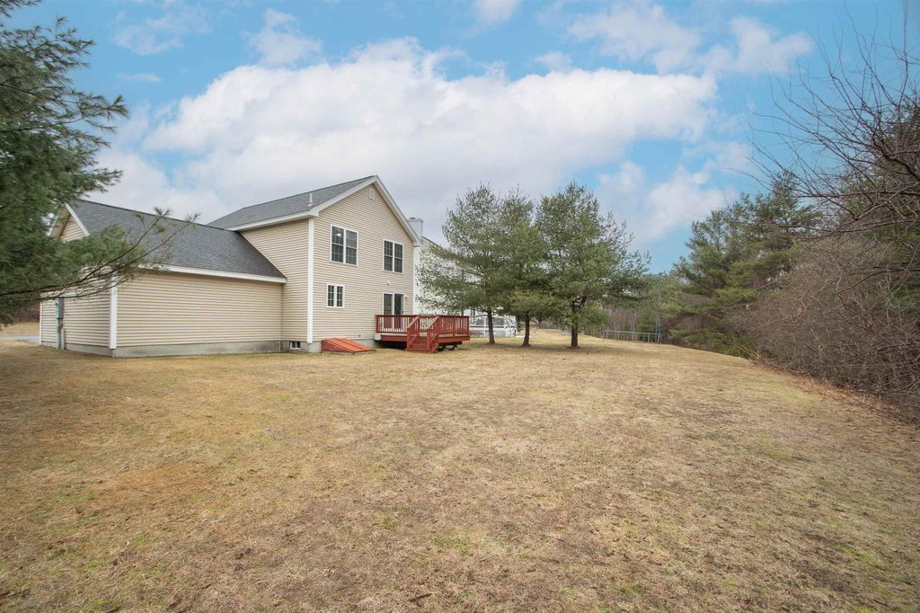Photo of 61 Marathon Way, Manchester, NH 03109 (MLS # 5081211)