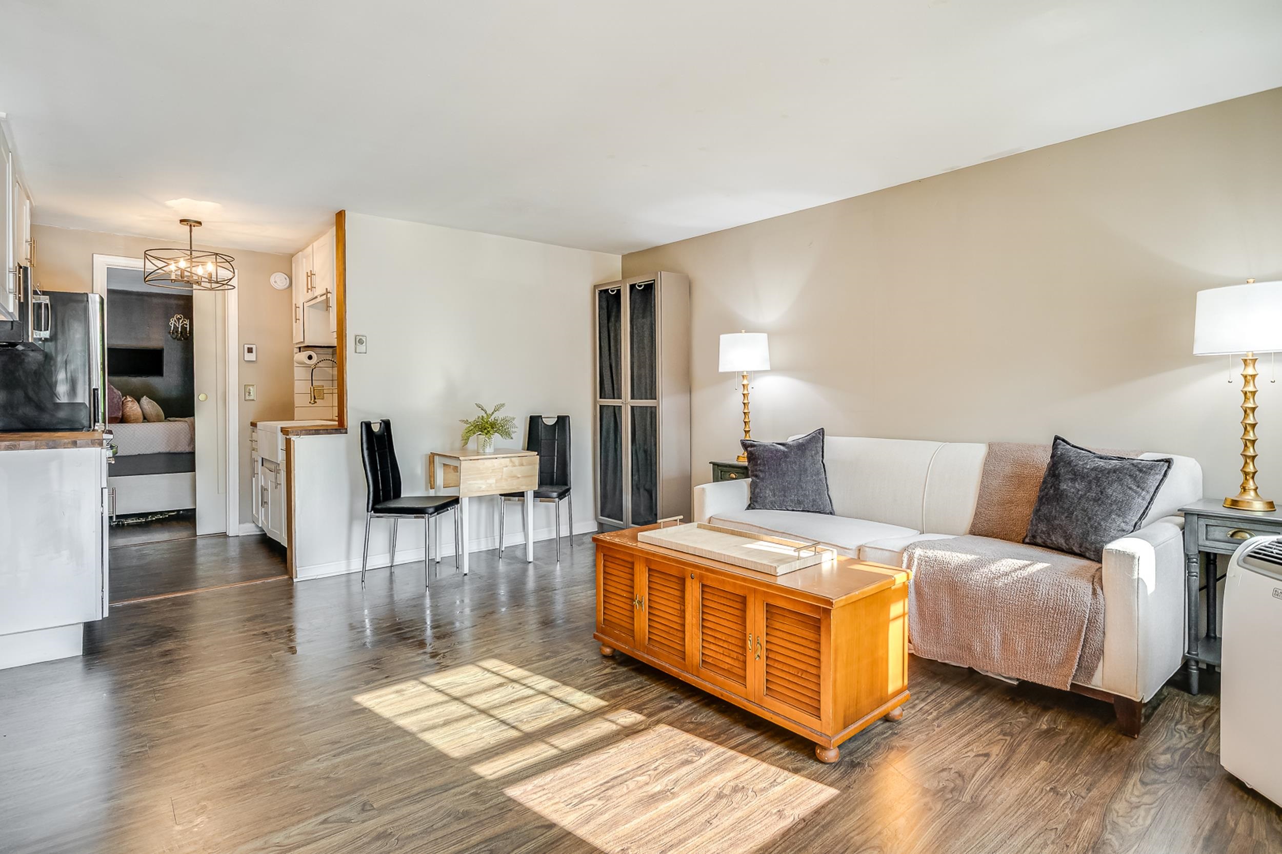 93 Henry Law Avenue 118
