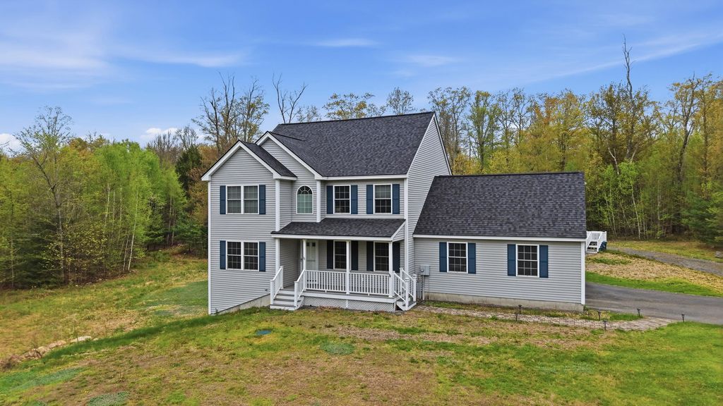 Photo of 23 Phillips Road, Sandown, NH 03873 (MLS # 5089151)