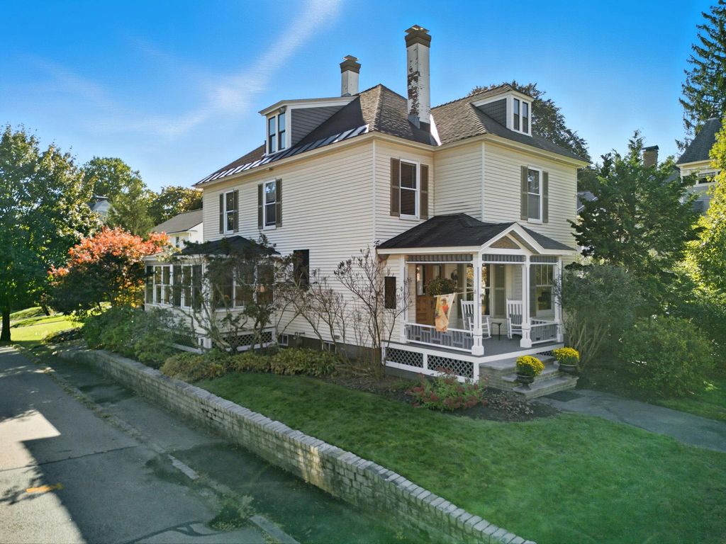 Photo of 71 Concord Street, Nashua, NH 03064 (MLS # 5064047)
