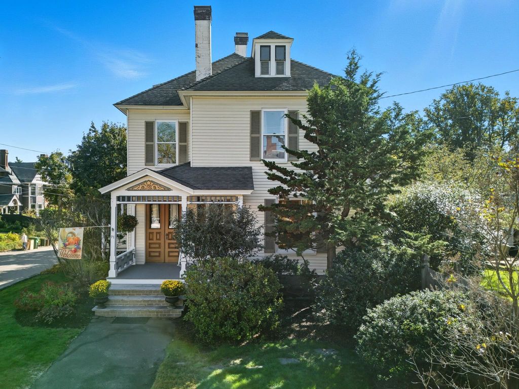 Photo of 71 Concord Street, Nashua, NH 03064 (MLS # 5064047)