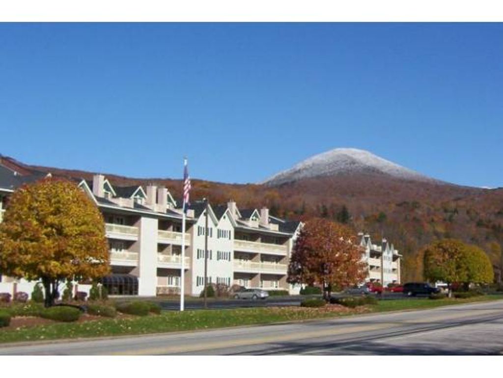 Photo of 227 Main Street #235, Lincoln, NH 03251 (MLS # 5065135)