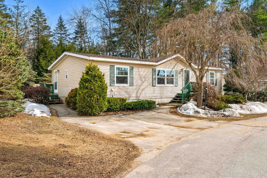 Photo of 11 Magnolia Lane, Belmont, NH 03220 (MLS # 5080904)
