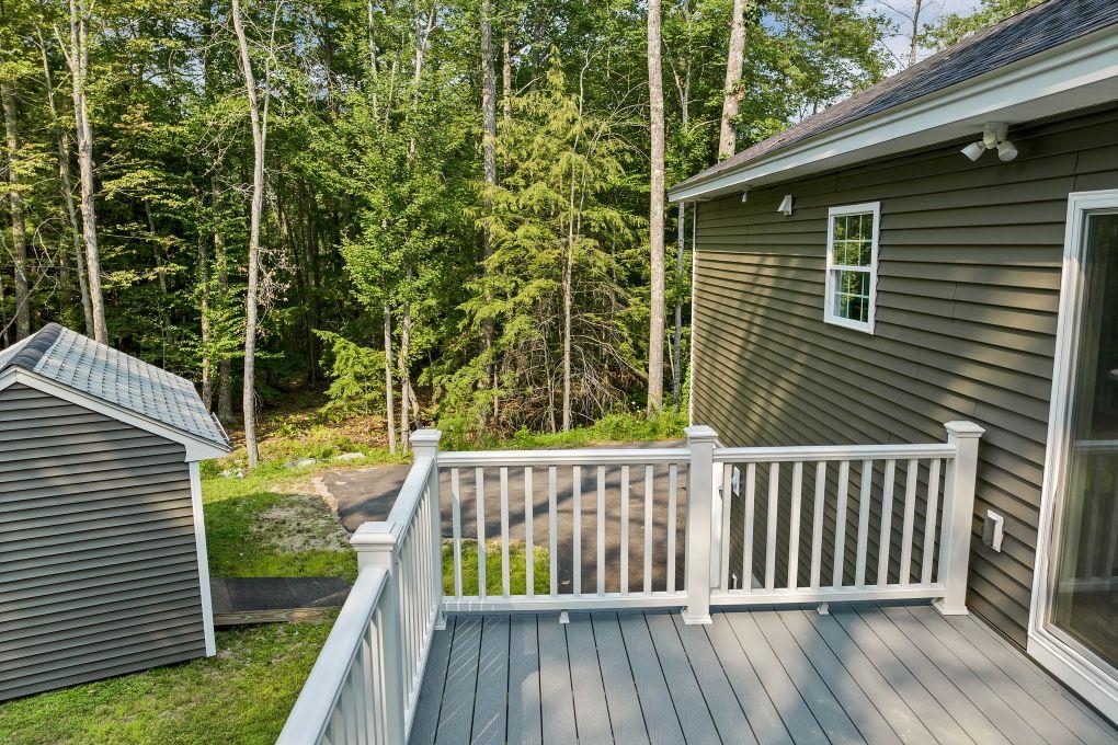 Alton, New Hampshire 03809, United States, 3 Bedrooms Bedrooms, ,2 BathroomsBathrooms,Residential,Active,186118