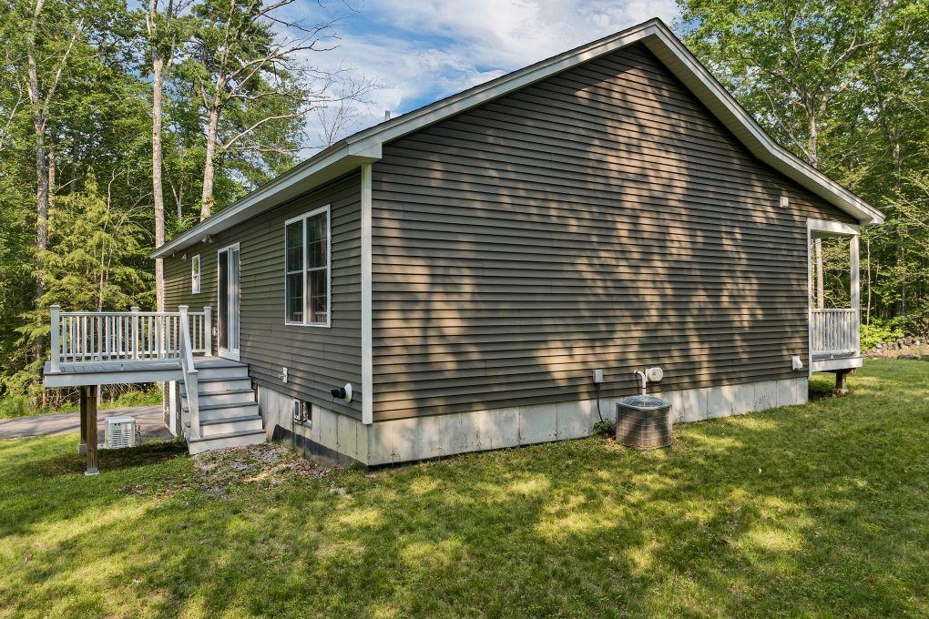 Alton, New Hampshire 03809, United States, 3 Bedrooms Bedrooms, ,2 BathroomsBathrooms,Residential,Active,186118