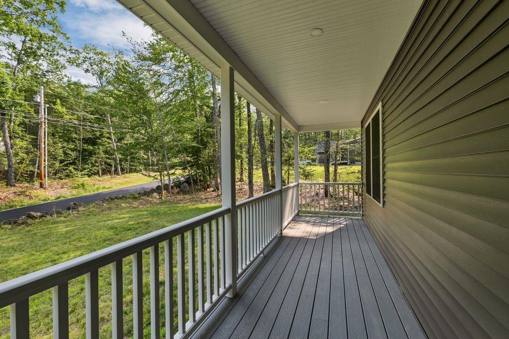 Alton, New Hampshire 03809, United States, 3 Bedrooms Bedrooms, ,2 BathroomsBathrooms,Residential,Active,186118