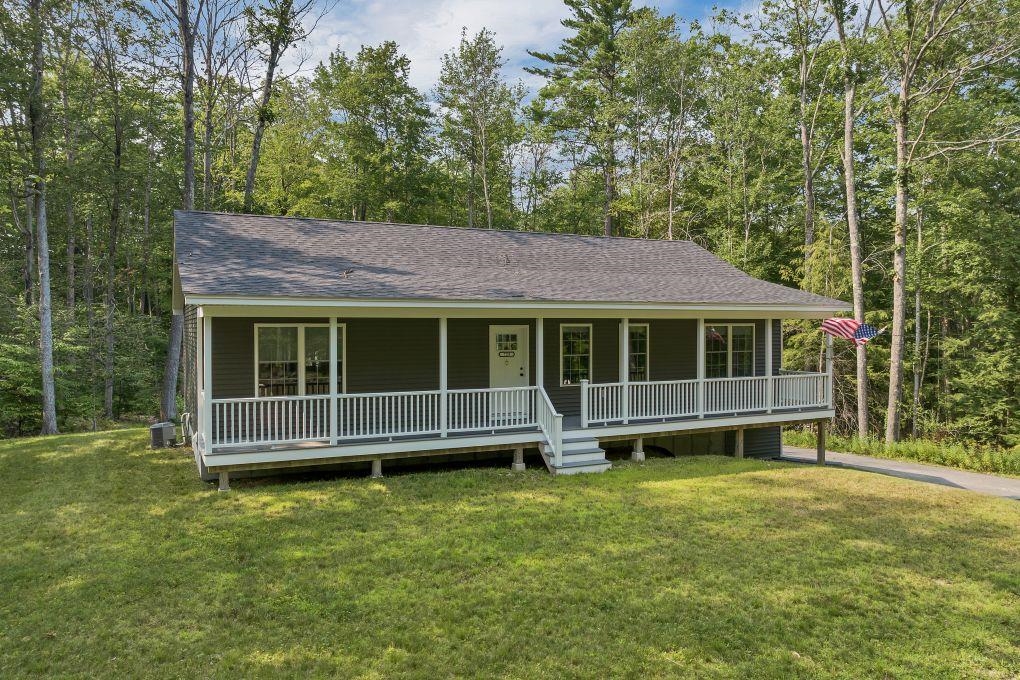 Alton, New Hampshire 03809, United States, 3 Bedrooms Bedrooms, ,2 BathroomsBathrooms,Residential,Active,186118