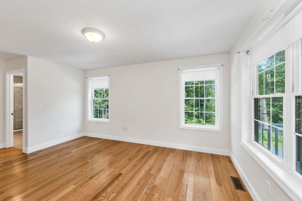 Alton, New Hampshire 03809, United States, 3 Bedrooms Bedrooms, ,2 BathroomsBathrooms,Residential,Active,186118