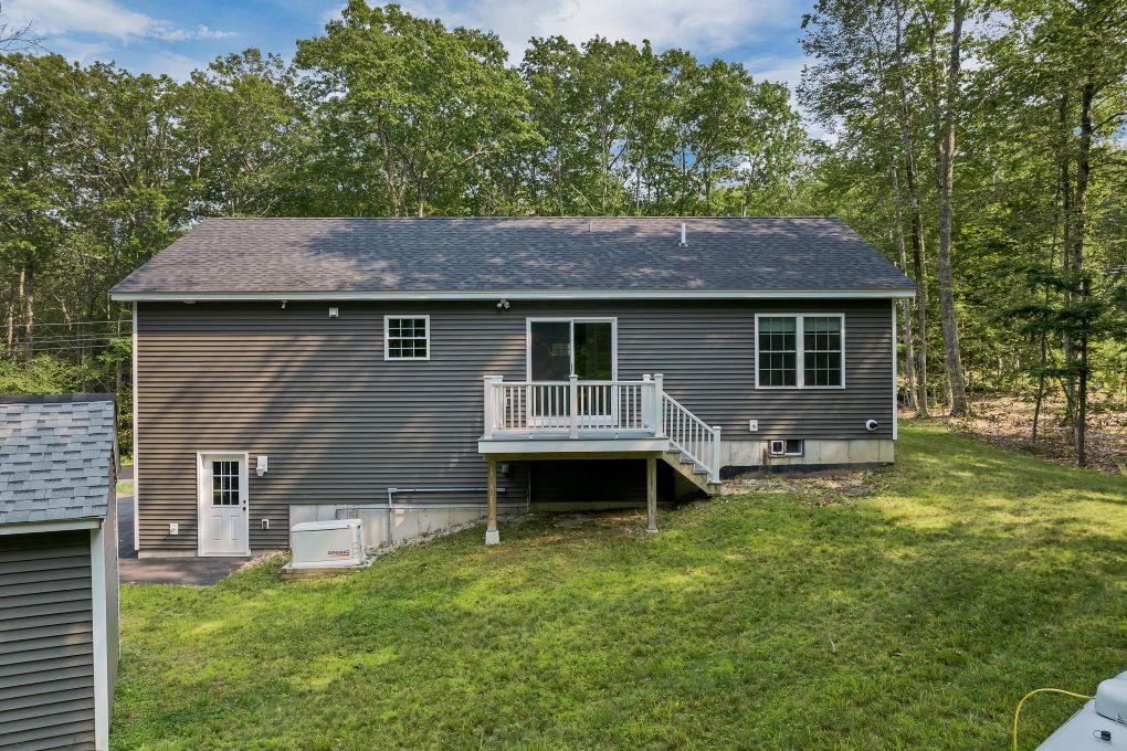 Alton, New Hampshire 03809, United States, 3 Bedrooms Bedrooms, ,2 BathroomsBathrooms,Residential,Active,186118