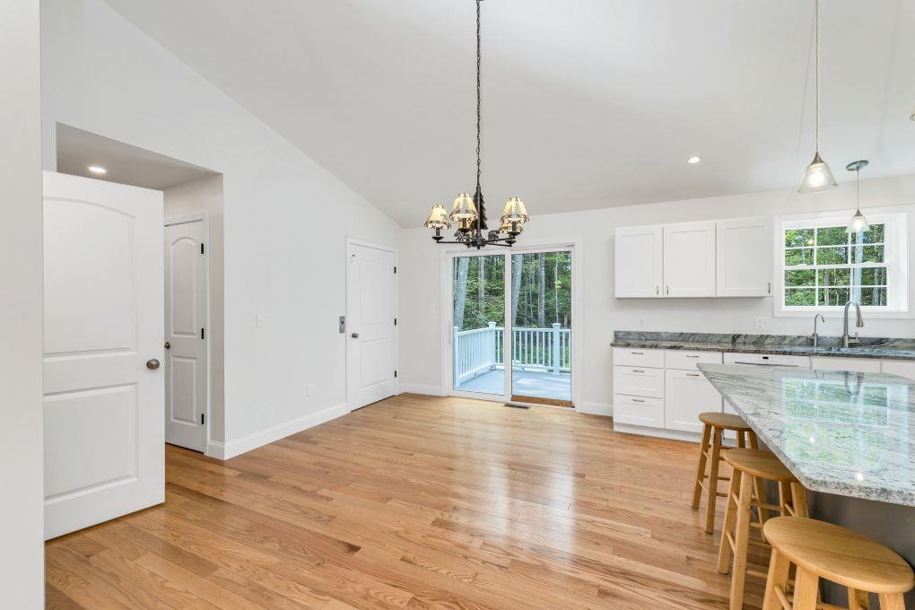 Alton, New Hampshire 03809, United States, 3 Bedrooms Bedrooms, ,2 BathroomsBathrooms,Residential,Active,186118