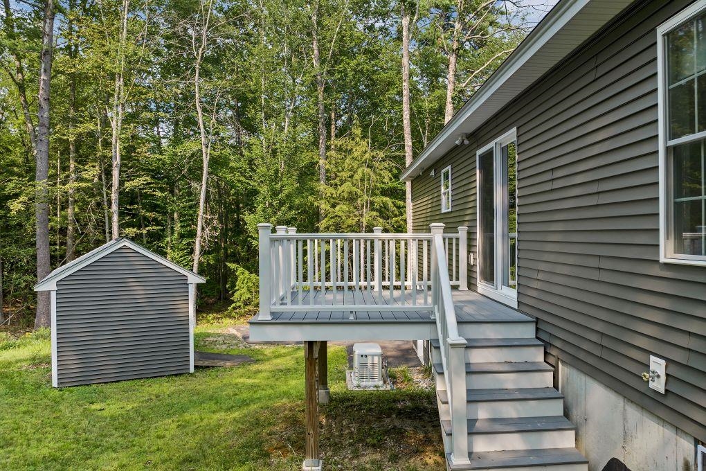 Alton, New Hampshire 03809, United States, 3 Bedrooms Bedrooms, ,2 BathroomsBathrooms,Residential,Active,186118