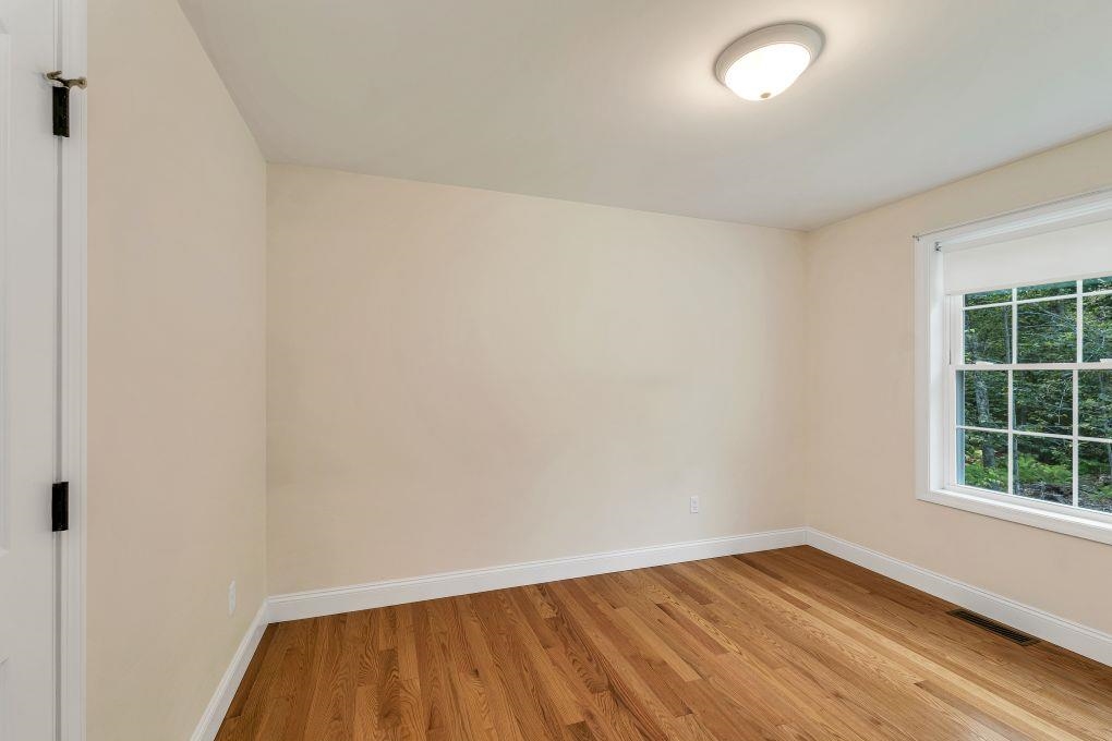 Alton, New Hampshire 03809, United States, 3 Bedrooms Bedrooms, ,2 BathroomsBathrooms,Residential,Active,186118