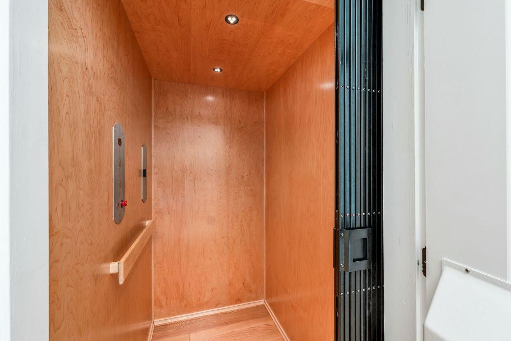 Alton, New Hampshire 03809, United States, 3 Bedrooms Bedrooms, ,2 BathroomsBathrooms,Residential,Active,186118