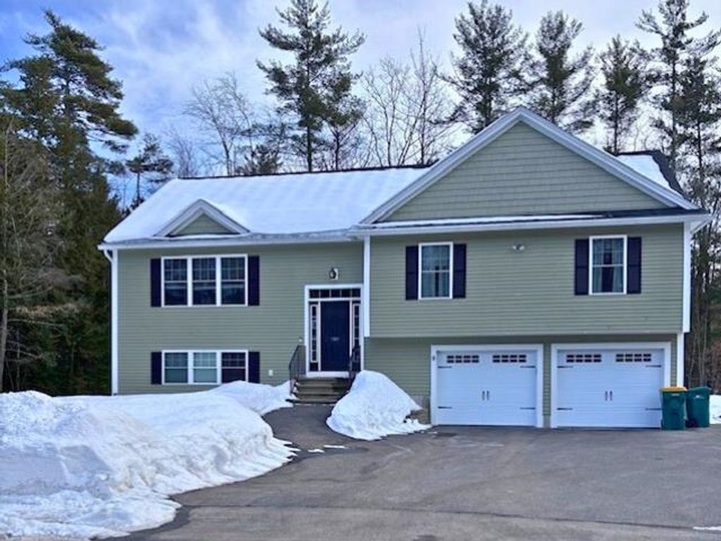Photo of 9 Jay Way, Rochester, NH 03868 (MLS # 5077435)