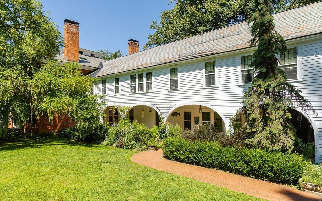 Photo of 31 Wentworth Road, Walpole, NH 03608 (MLS # 5061882)