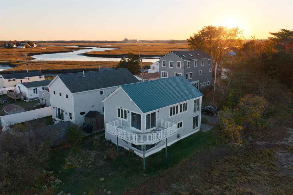 Photo of 16 Bruce Street, Hampton, NH 03842 (MLS # 5067036)