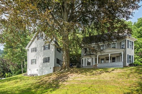 Photo of 34 Floral Avenue #5, Dover, NH 03820 (MLS # 5052990)