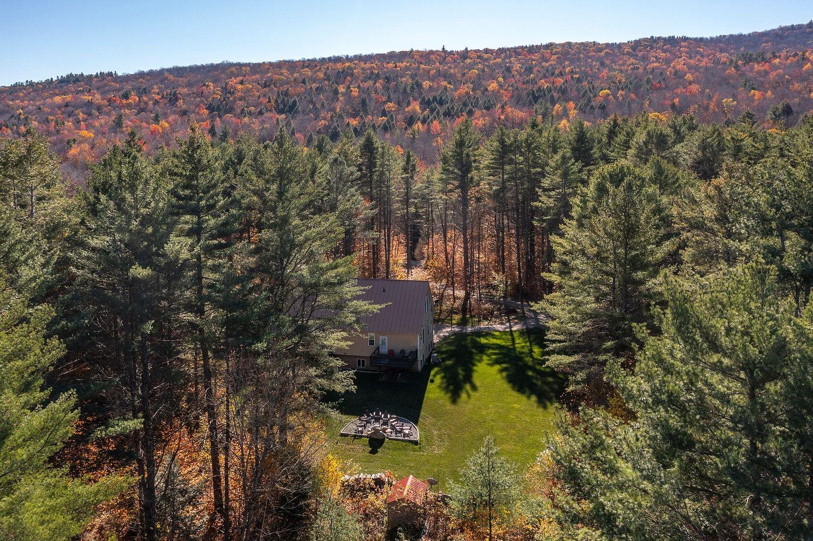 4427 West Hill Road South