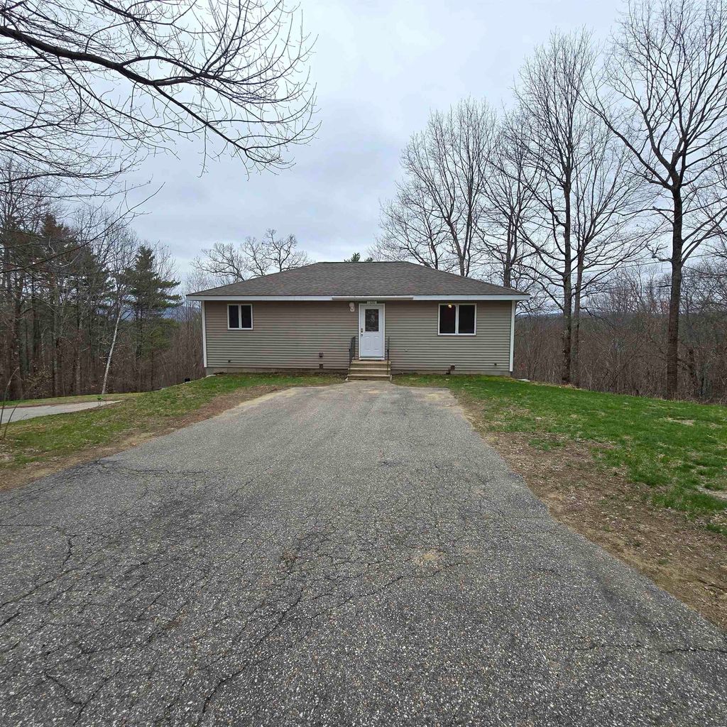 Photo of 126 Range Road, Alton, NH 03809 (MLS # 5085133)