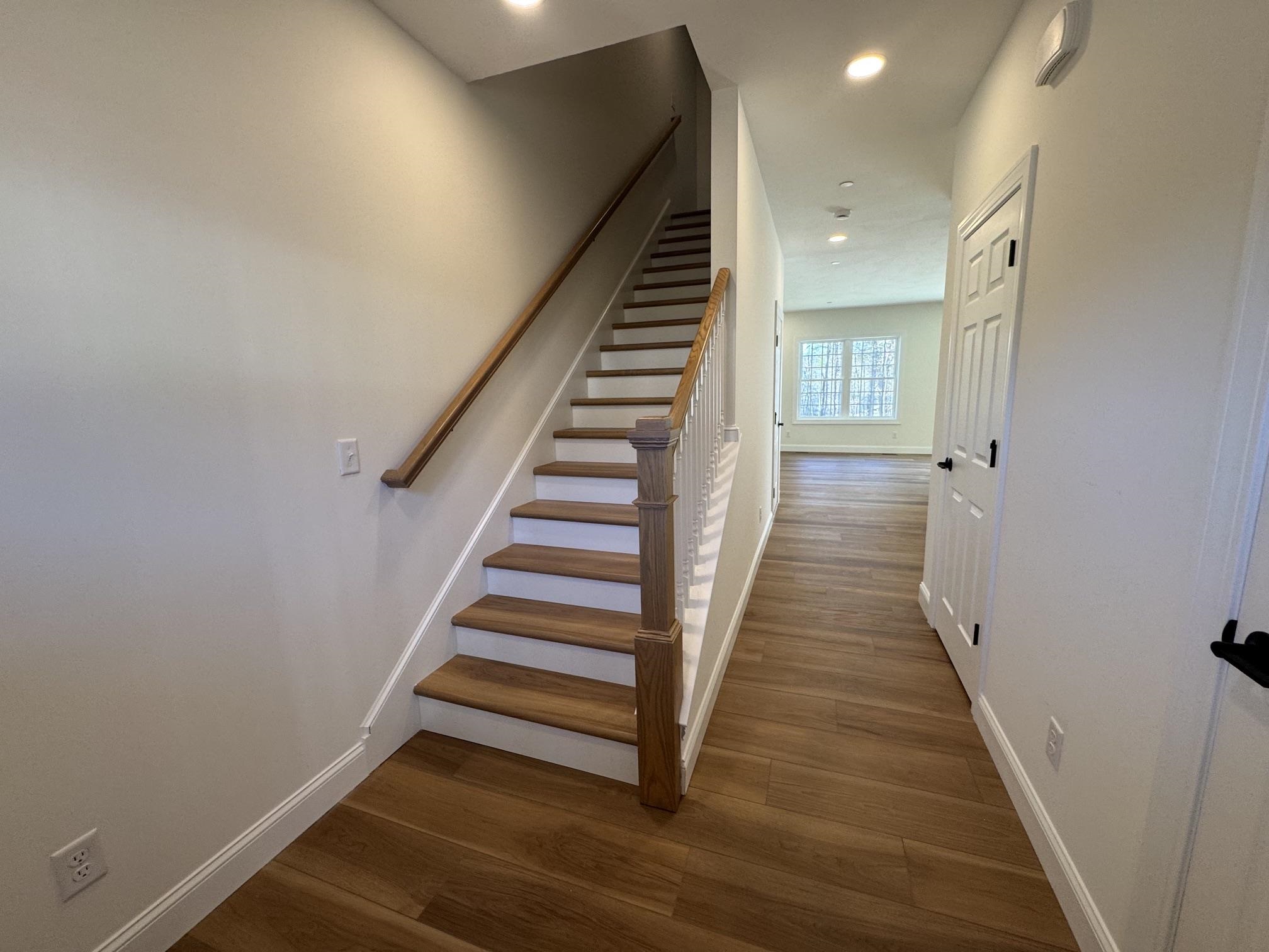 7B Dearborn Circle