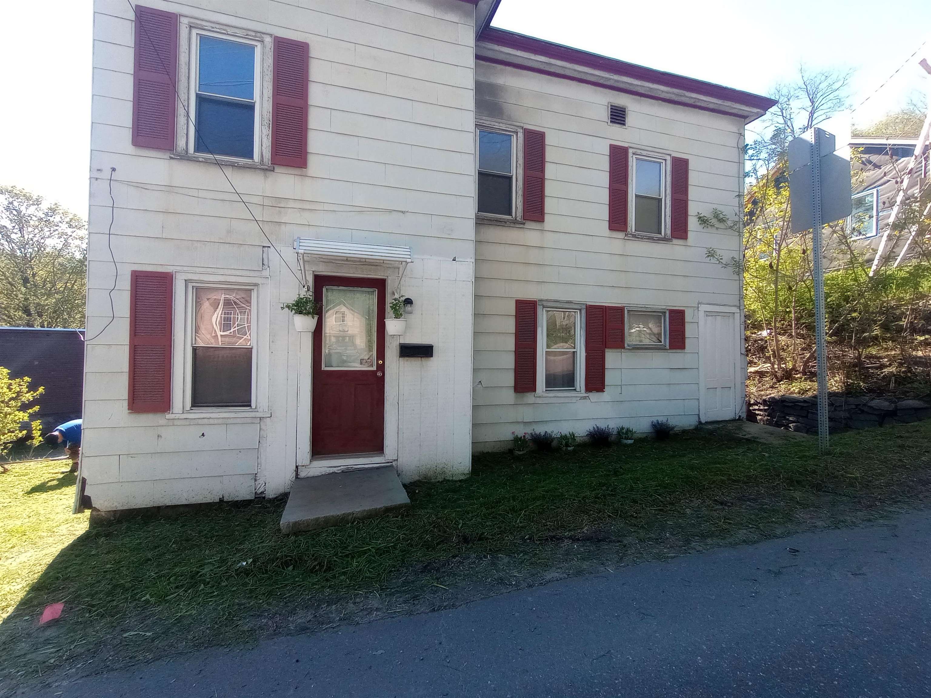 14 Hill Street