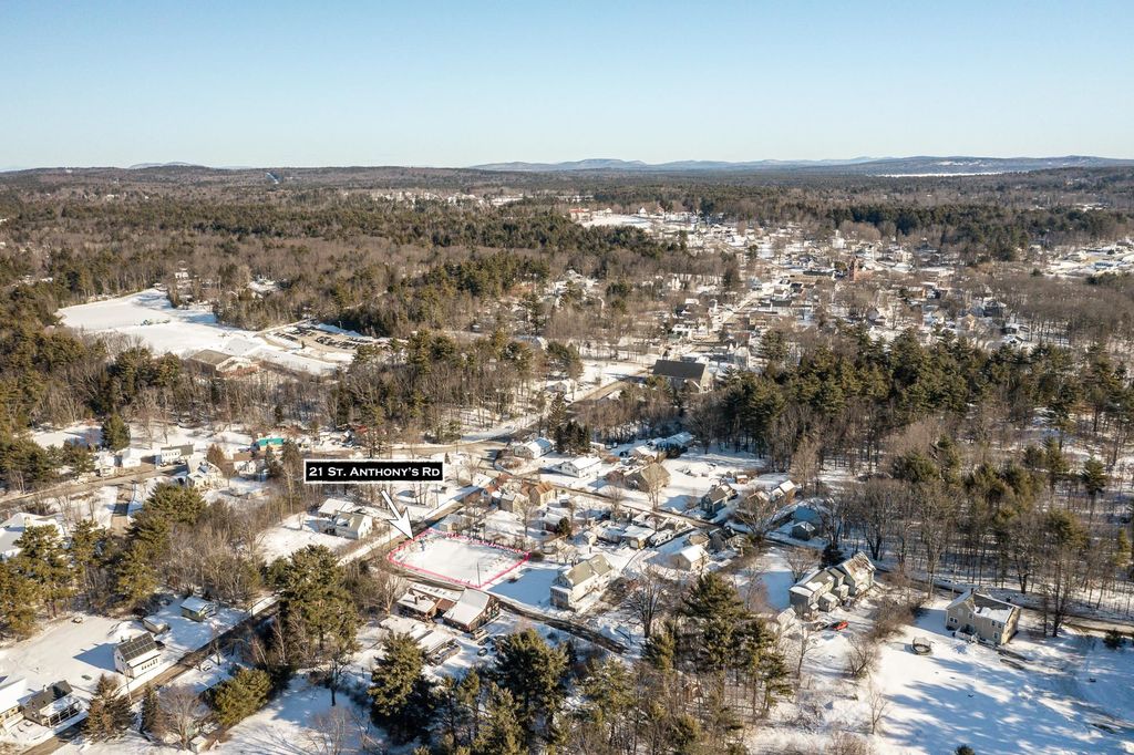 Photo of 21 Saint Anthonys Road, Wakefield, NH 03872 (MLS # 5076384)