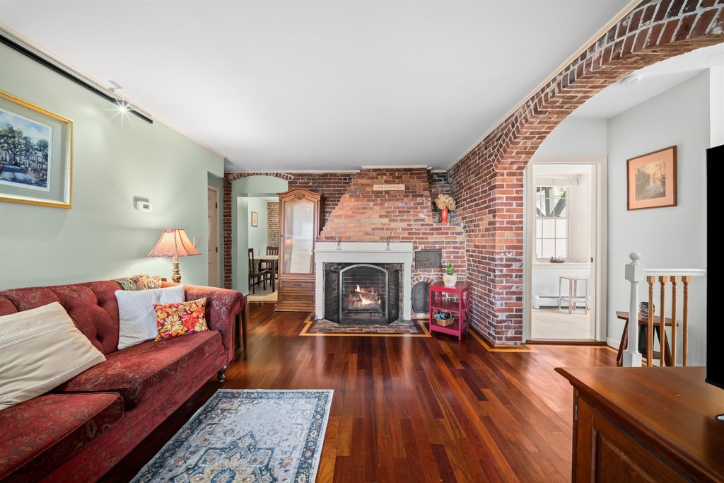 Photo of 711 Central Avenue #1, Dover, NH 03820 (MLS # 5090028)