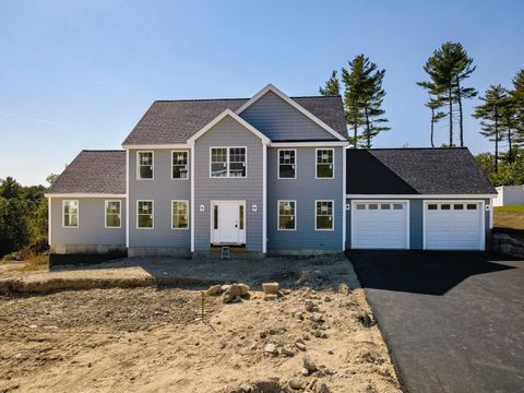 Photo of 59 Thistlewood Drive #47, Pelham, NH 03076 (MLS # 5068014)