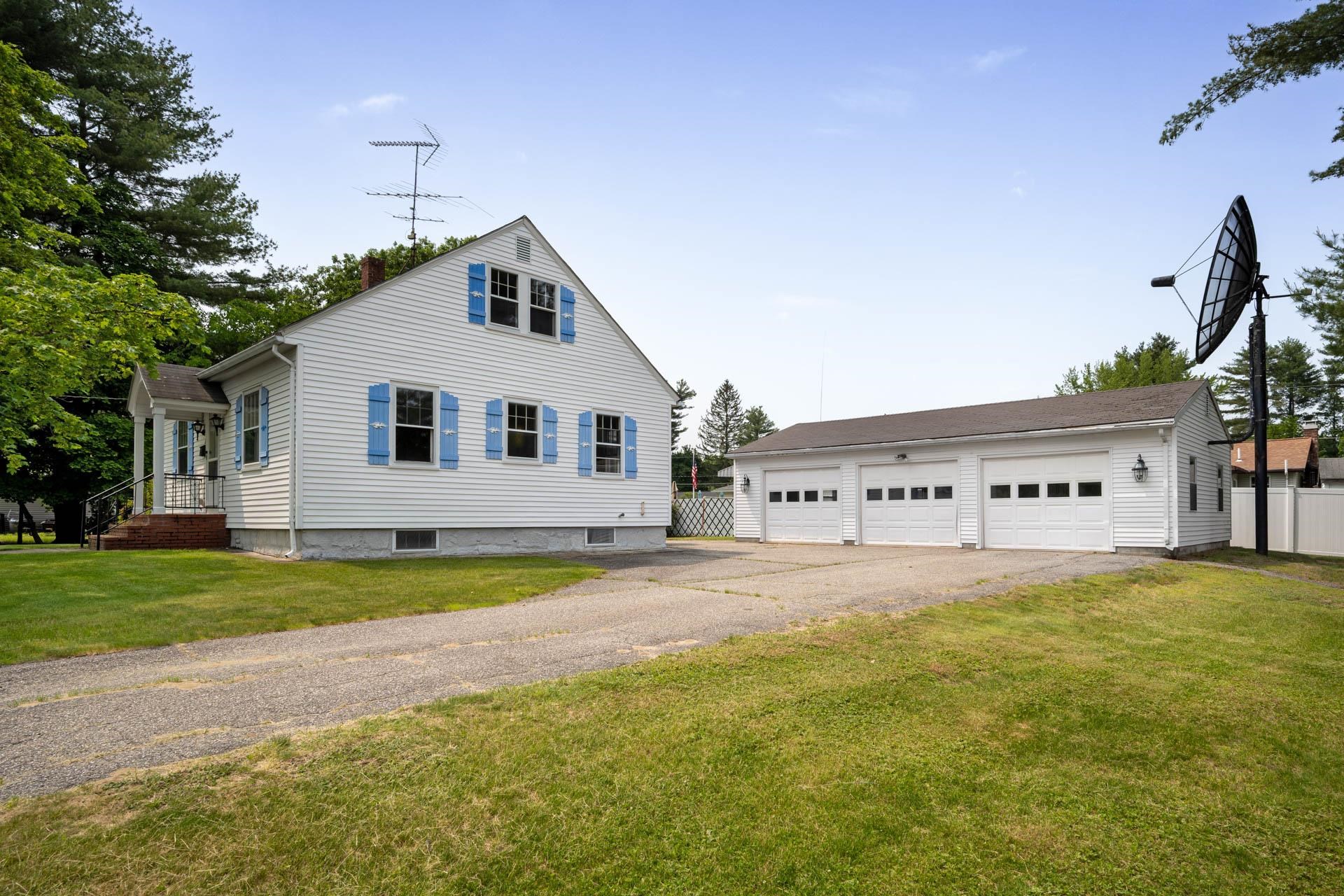 Nashua, New Hampshire 03064, United States, 3 Bedrooms Bedrooms, ,2 BathroomsBathrooms,Residential,Pending,145377