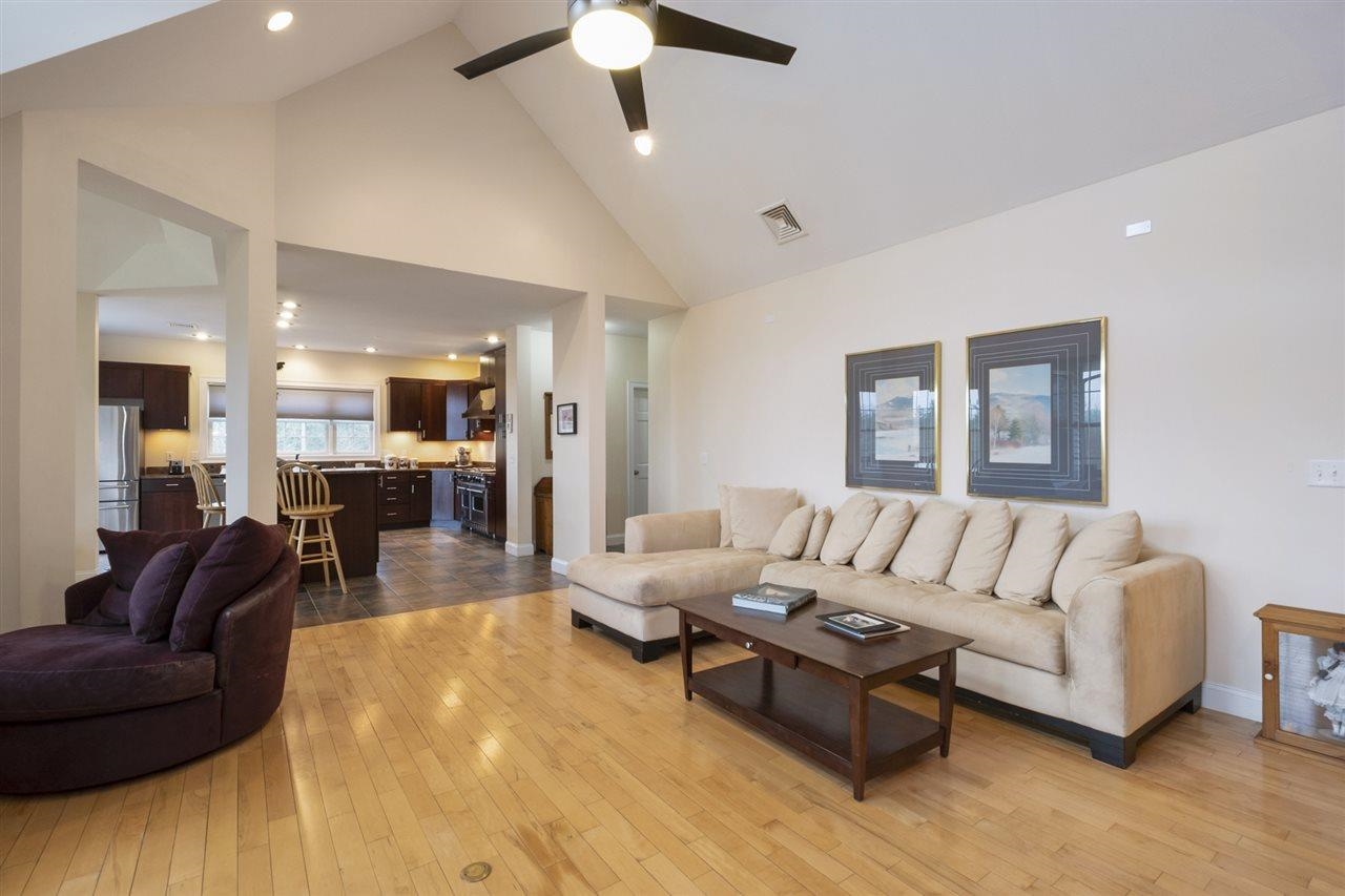 287 Hoit Road