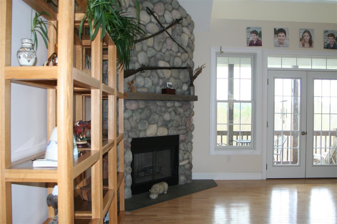 287 Hoit Road