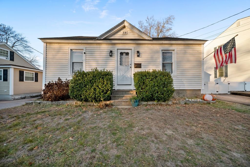 Photo of 39 Richard Street, Manchester, NH 03103 (MLS # 5070318)